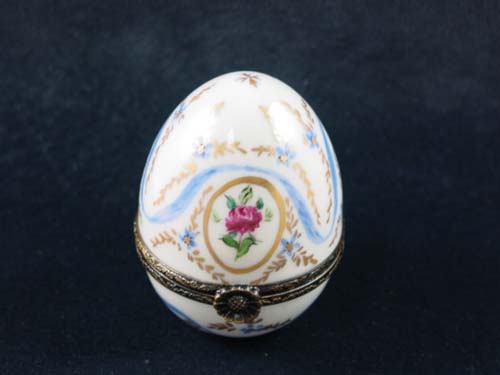 EGG WITH BLUE & GOLD